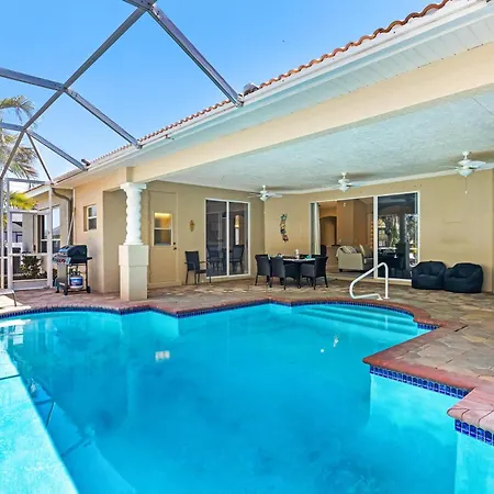 Fully-Fenced Electric-Heated Oversized Pool Home With Lots Of Privacy - Villa Amore
